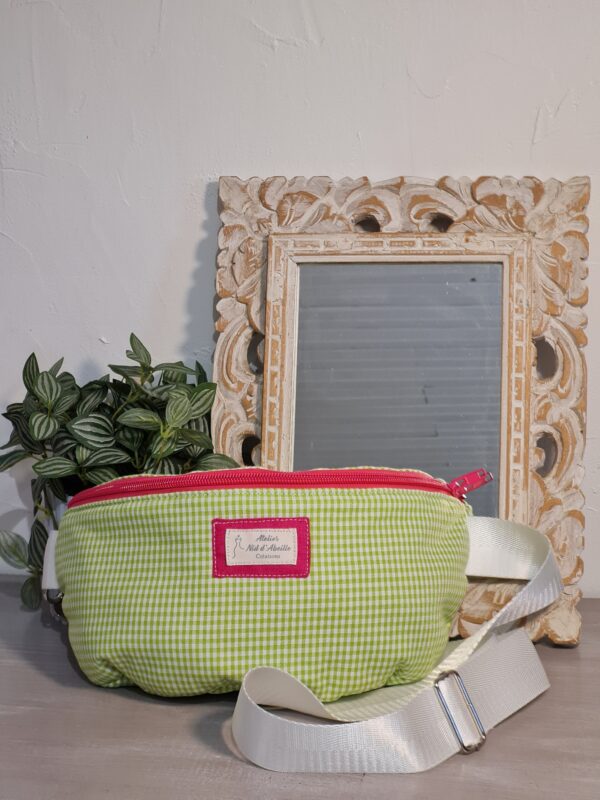 Sac banane vichy vert