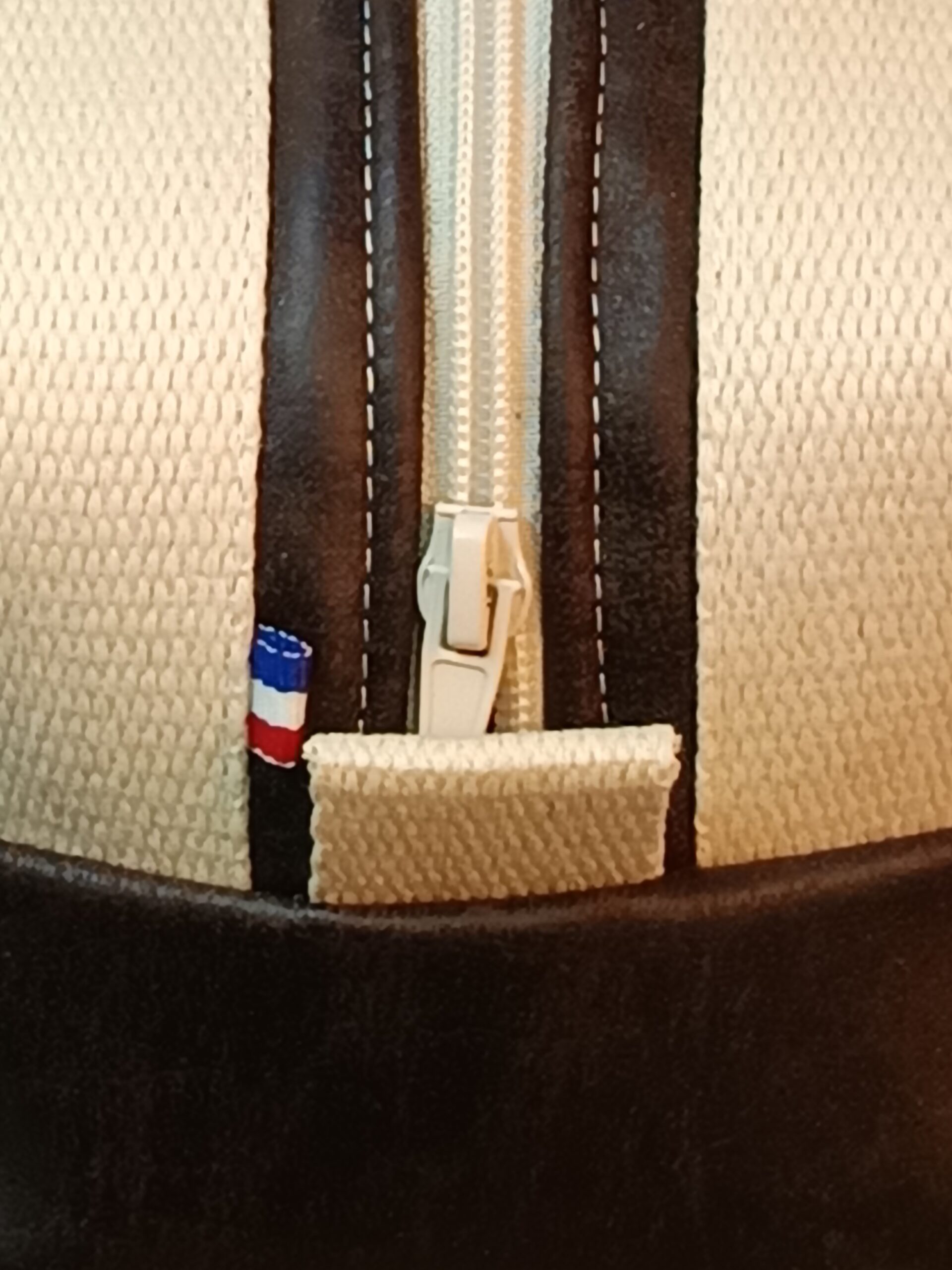 Trousse de toilette simili marron – Image 2