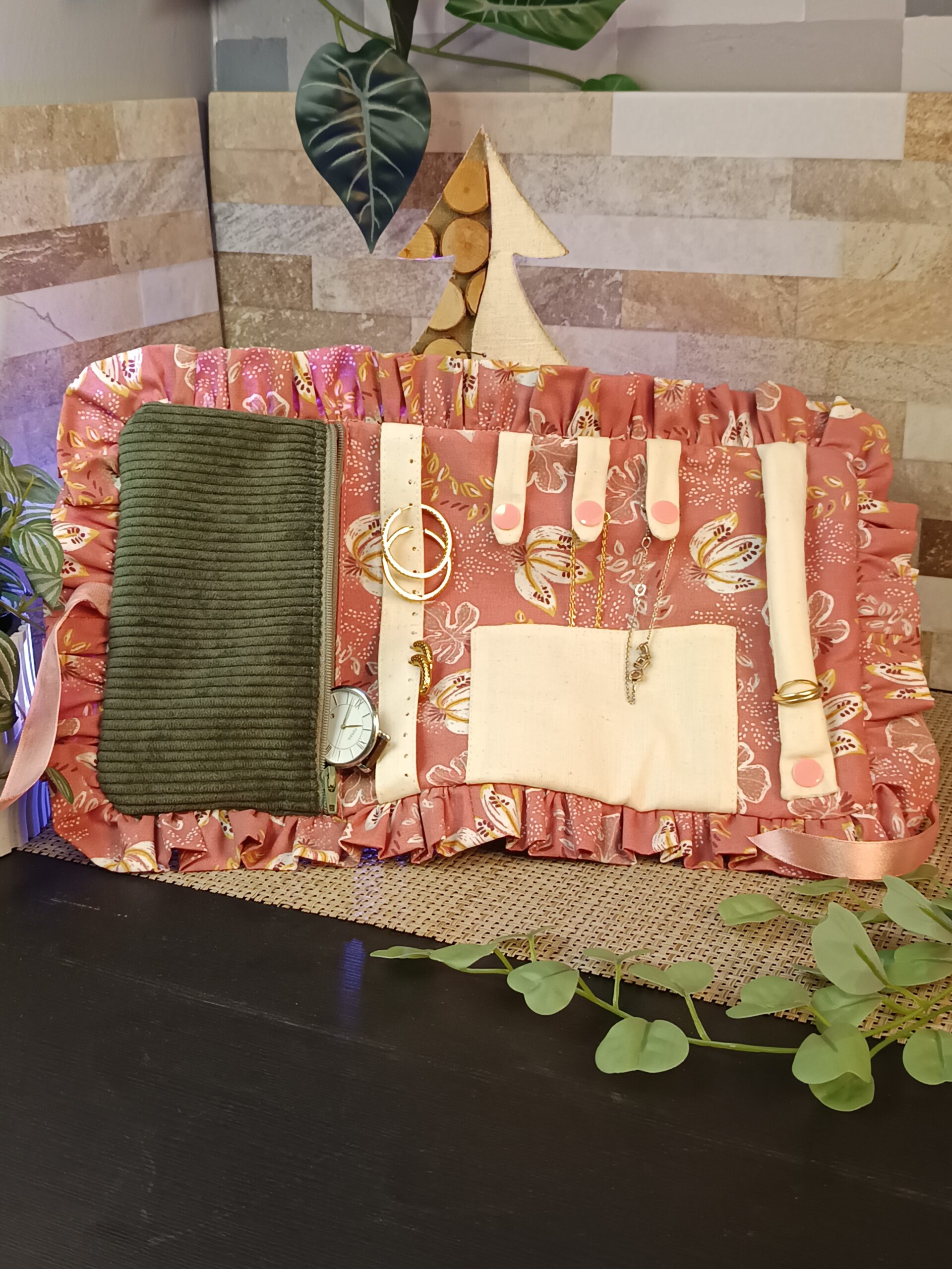 Trousse à bijoux en velours vert – Image 2