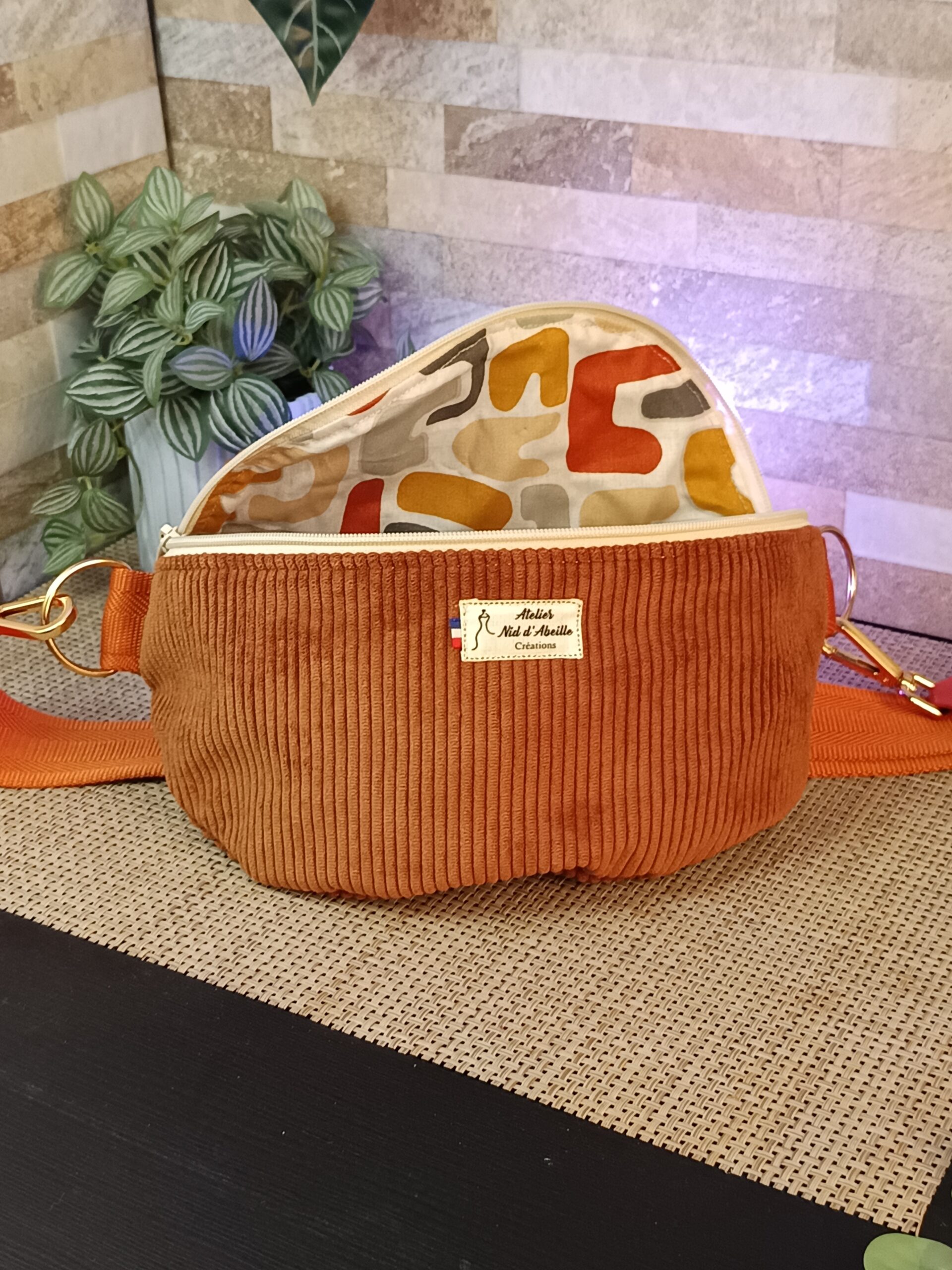 Sac banane, tissu velours marron clair – Image 2