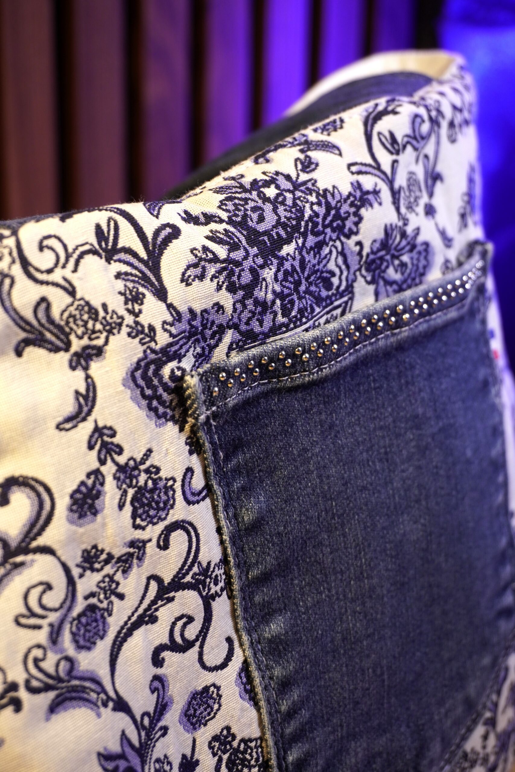 Cabas jacquard blanc et bleu fleuri baroque – Image 2